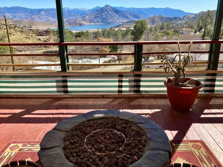 Views Views Views! Villa Wofford Heights Bagian luar foto